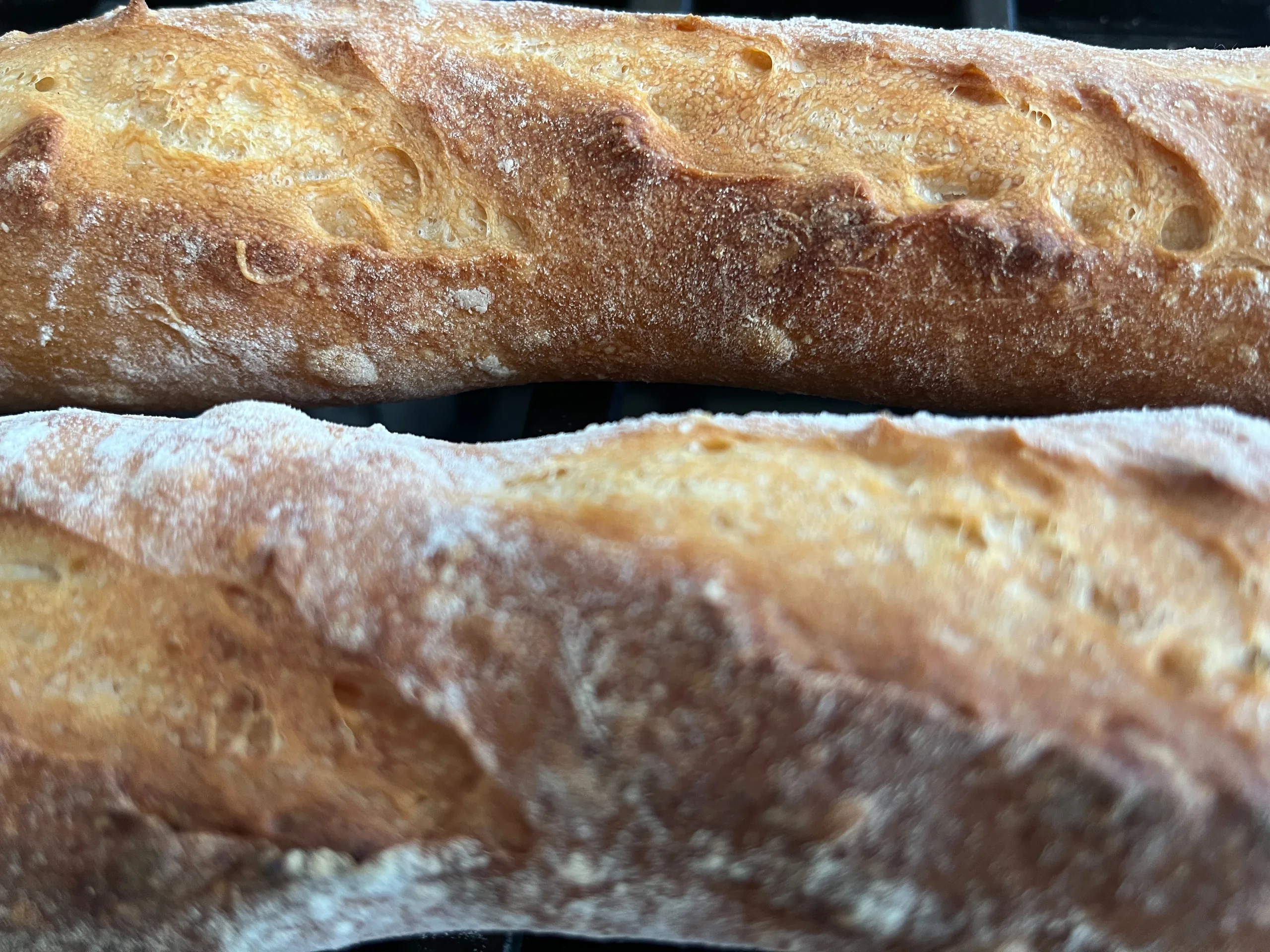 bâton basket on the street with a loaf peeking out